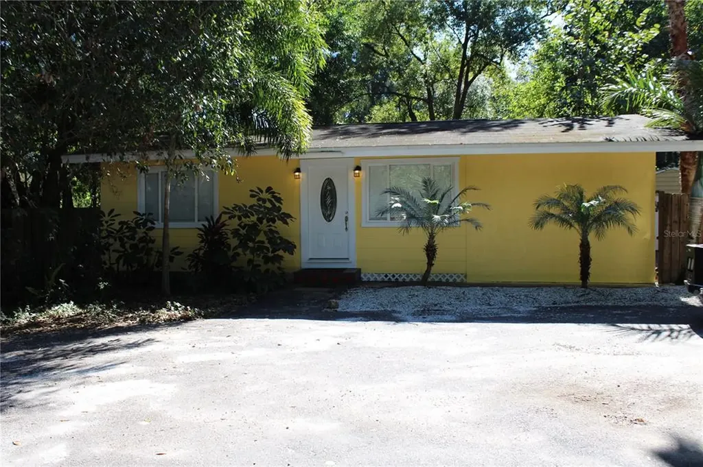 3320 70th Avenue N St Petersburg FL 33702