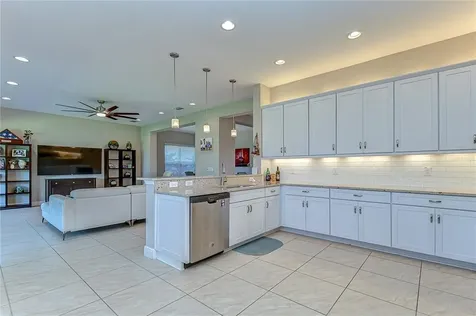 30963 Lindentree Drive Wesley Chapel FL 33543