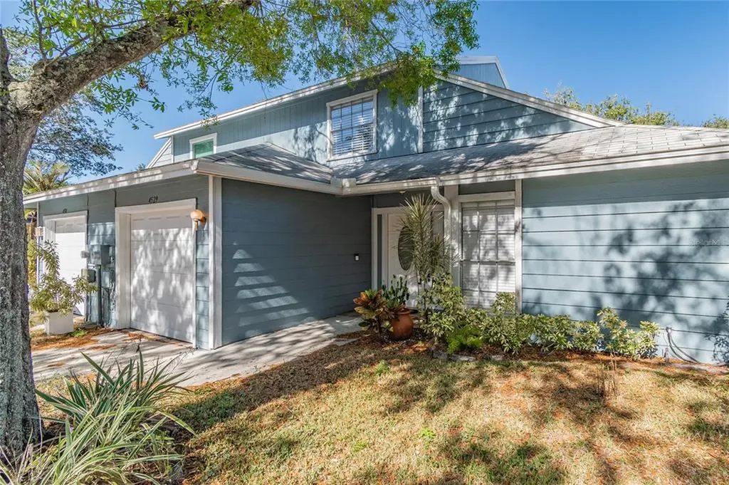 4529 Cedarwood Village Drive Tampa FL 33624