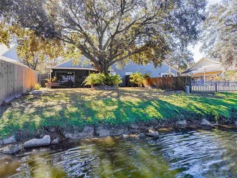 4529 Cedarwood Village Drive Tampa FL 33624