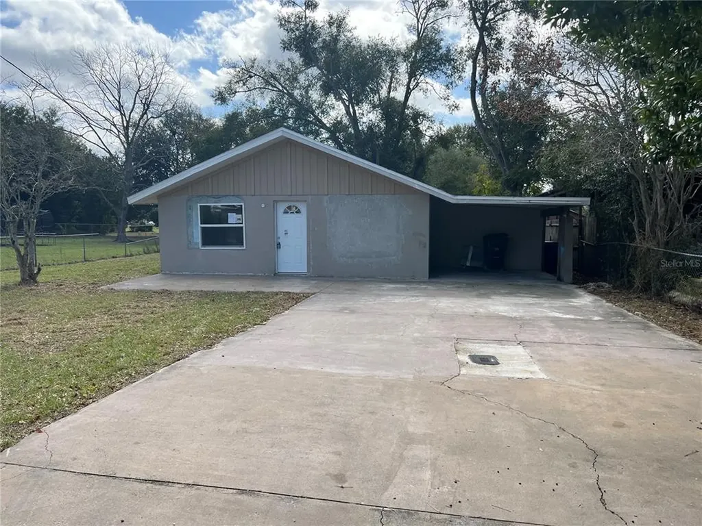 355 E Columbia Street Lake Alfred FL 33850