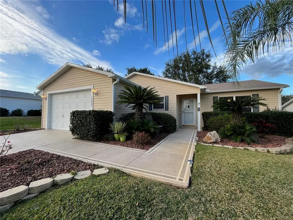 17065 SE 96th Chapelwood Circle The Villages FL 32162