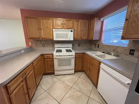 17065 SE 96th Chapelwood Circle The Villages FL 32162