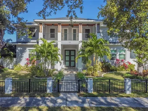121 20th Avenue NE St Petersburg FL 33704