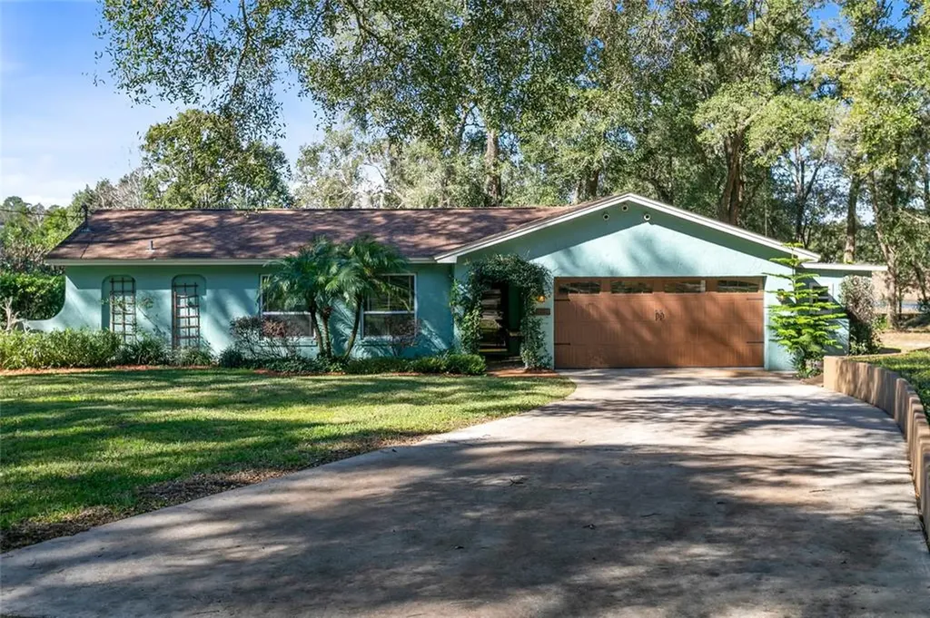 31315 Prestwick Avenue Sorrento FL 32776