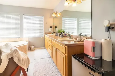 922 Woodbridge Court Safety Harbor FL 34695