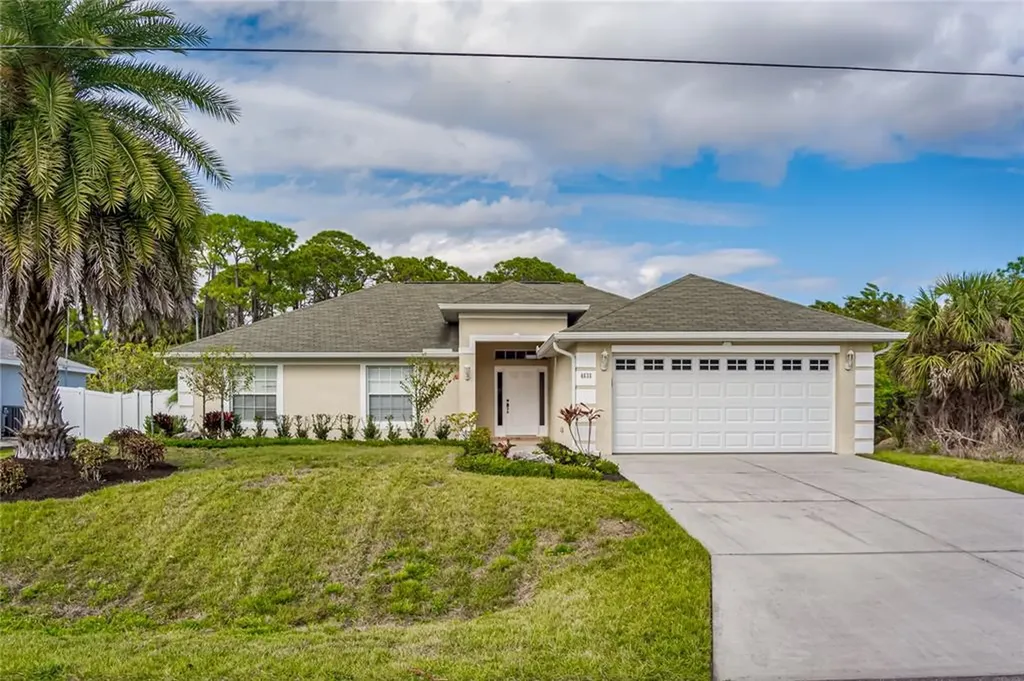 4633 Fernway Drive North Port FL 34288
