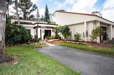 308 Valencia Court N Plant City FL 33566
