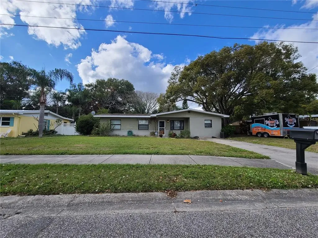 408 Country Club Drive Oldsmar FL 34677