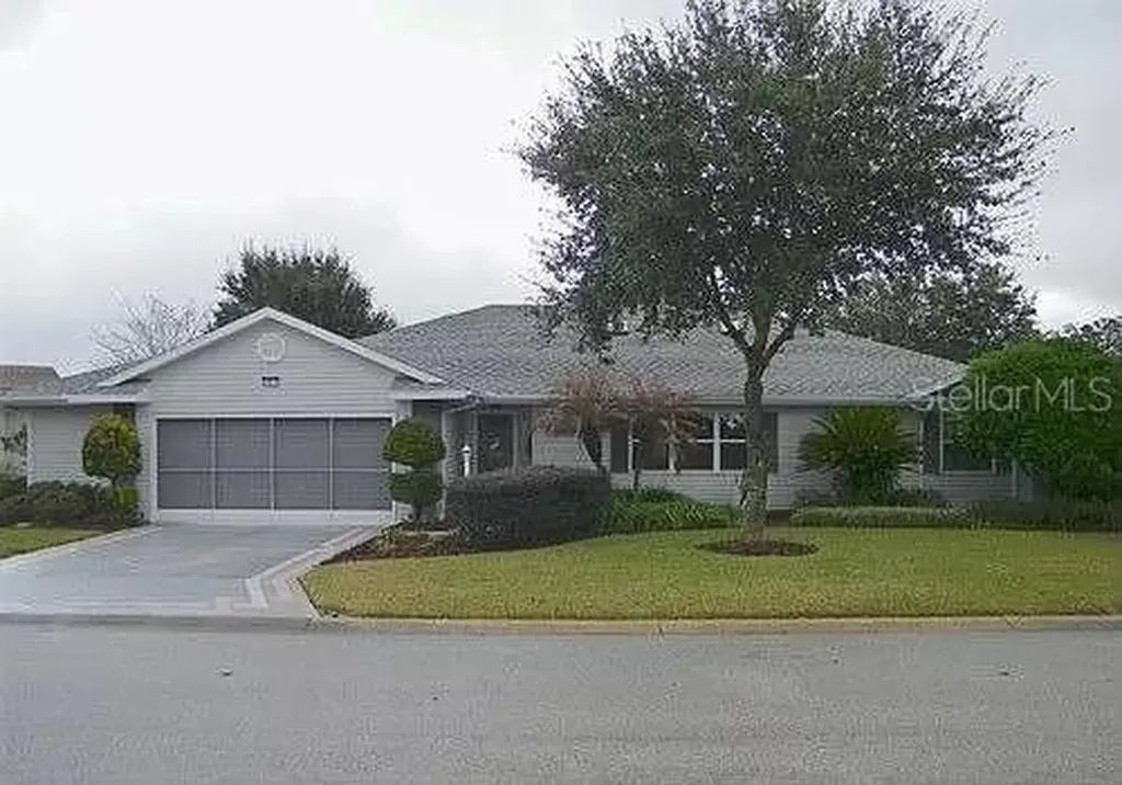 27317 Racquet Circle Leesburg FL 34748