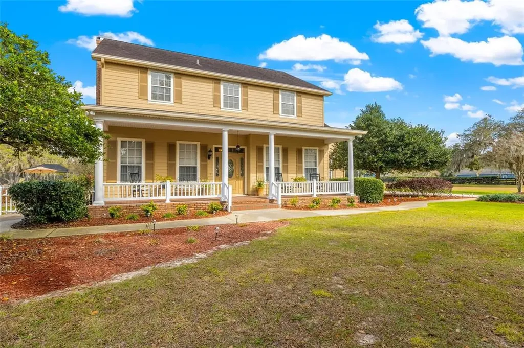 36627 Laurel Oaks Lane Dade City FL 33525