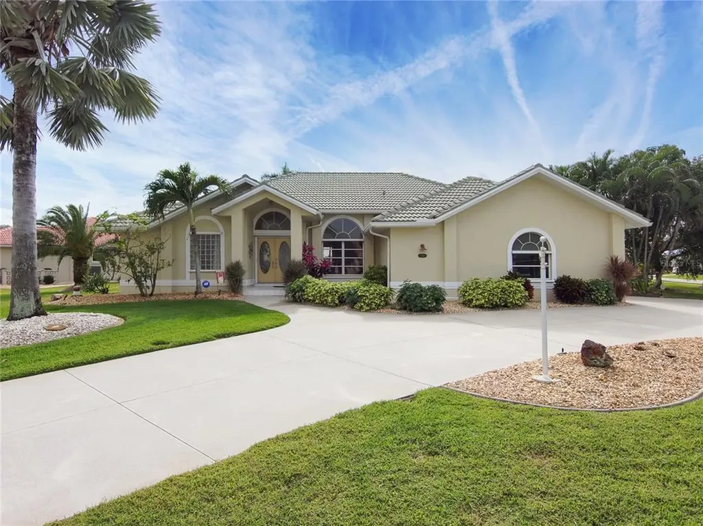 530 La Caruna Court Punta Gorda FL 33950