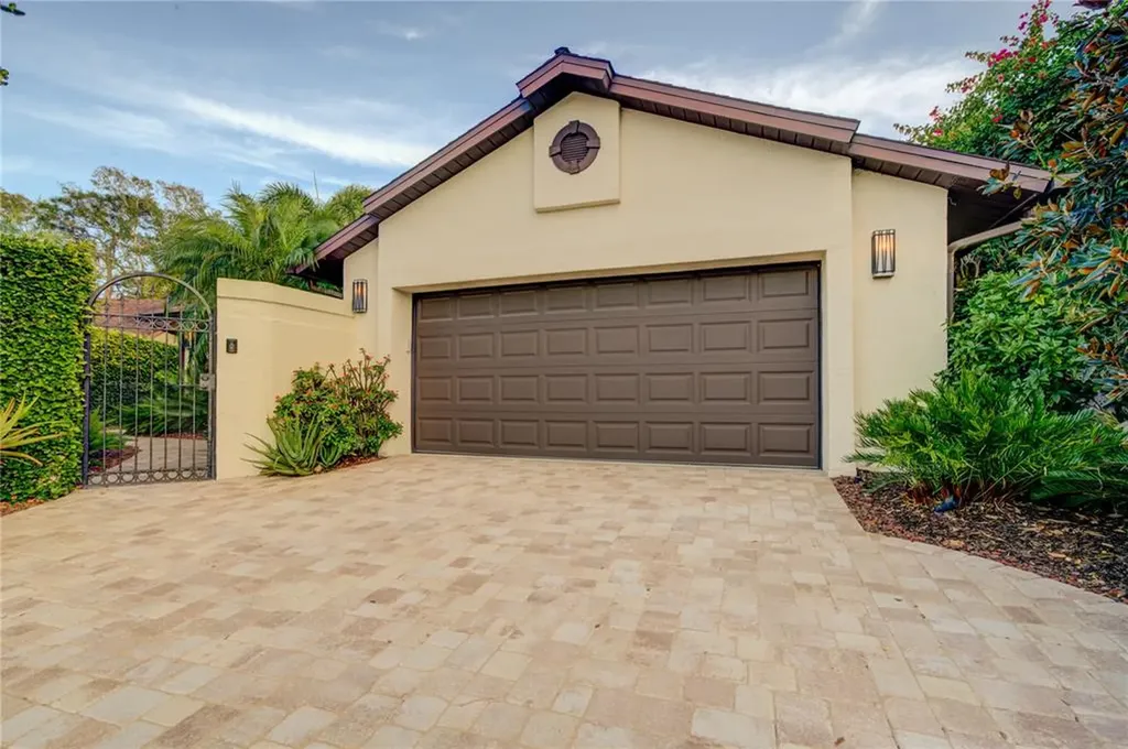 13540 Avista Drive Tampa FL 33624