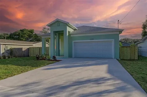 2528 Lake Ellen Lane Tampa FL 33618