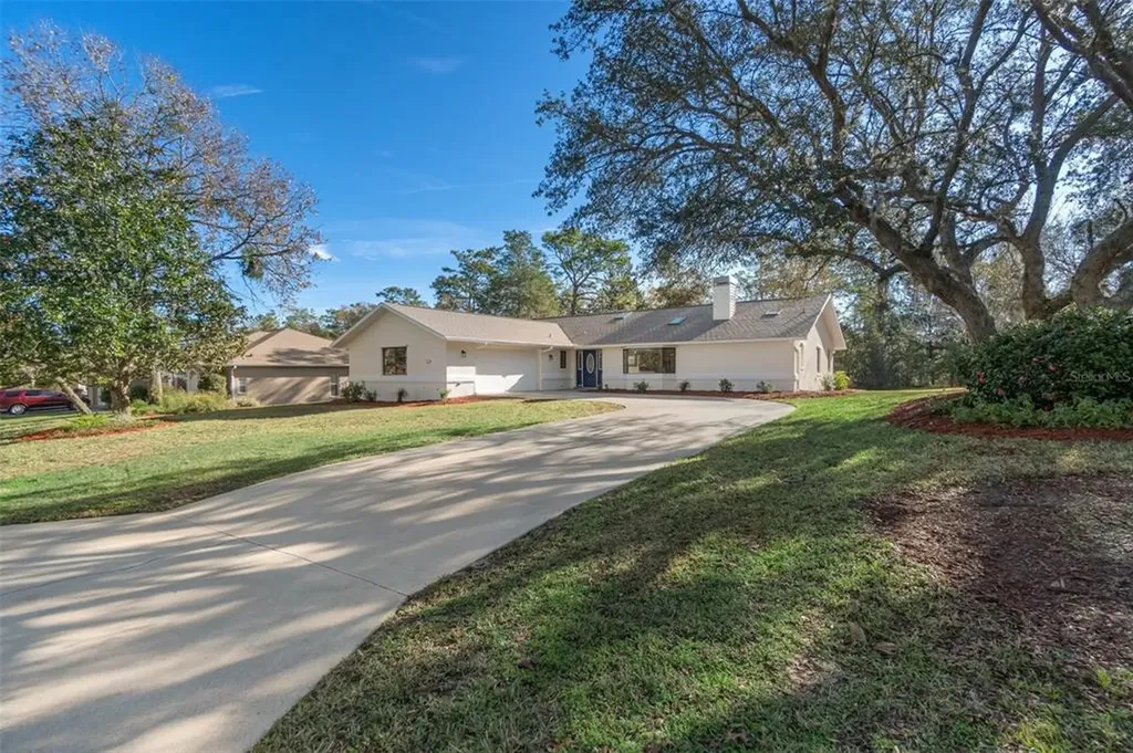 7 Bonnie Court S Homosassa FL 34446