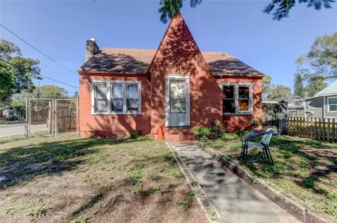 1147 James Avenue S St Petersburg FL 33705