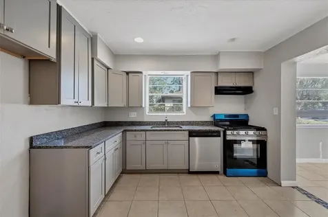 3614 Lindell Avenue Tampa FL 33610