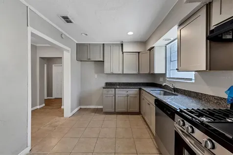 3614 Lindell Avenue Tampa FL 33610