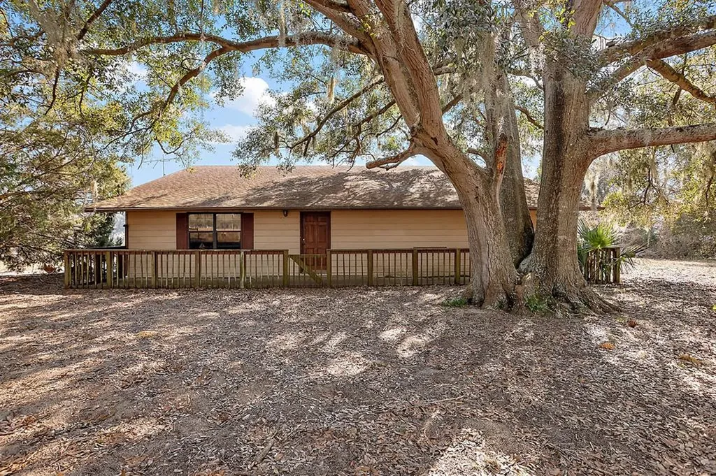 10544 Em En El Grove Road Leesburg FL 34788