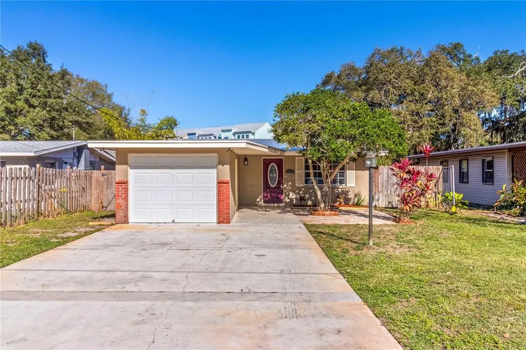 2293 Novus Street Sarasota FL 34237