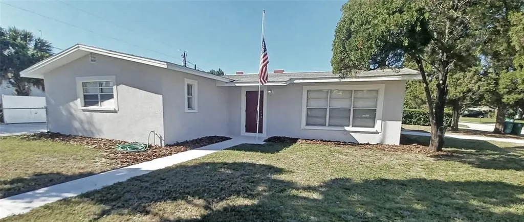 4602 W Hawthorne Road Tampa FL 33611