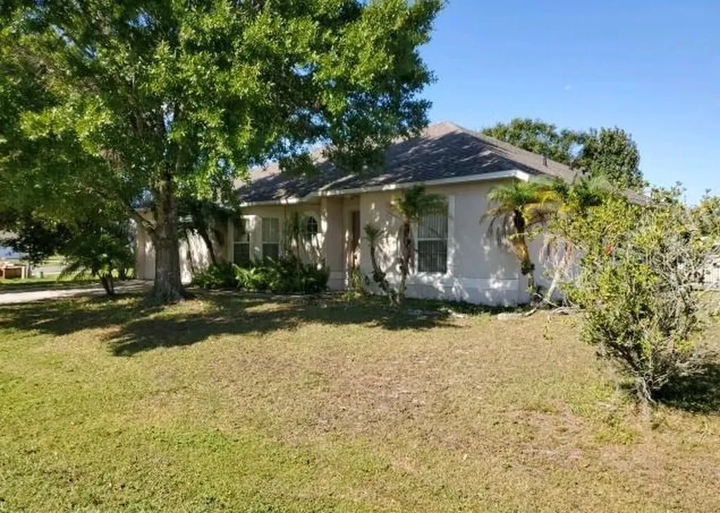 342 Alegriano Court Kissimmee FL 34758