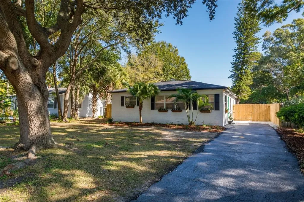 1014 60th Street S Gulfport FL 33707