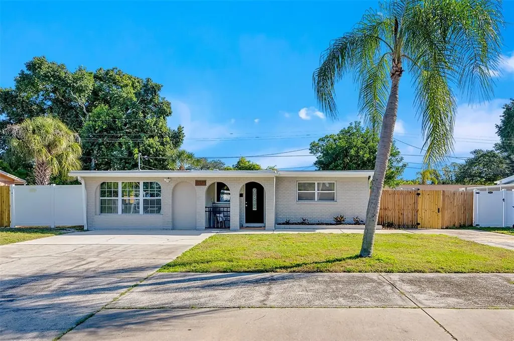 5535 Bay Street NE St Petersburg FL 33703