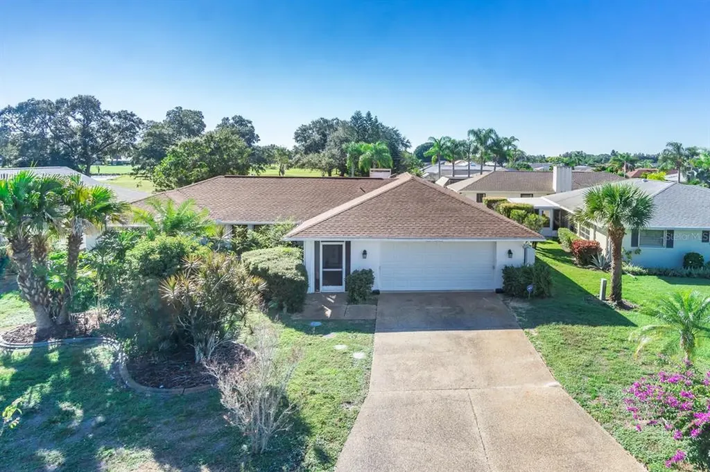 1025 River Oaks Court Venice FL 34293