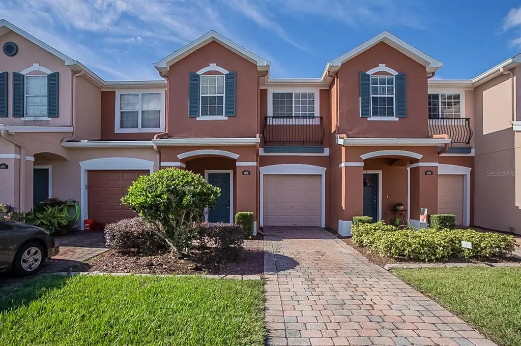 888 Park Grove Court Orlando FL 32828