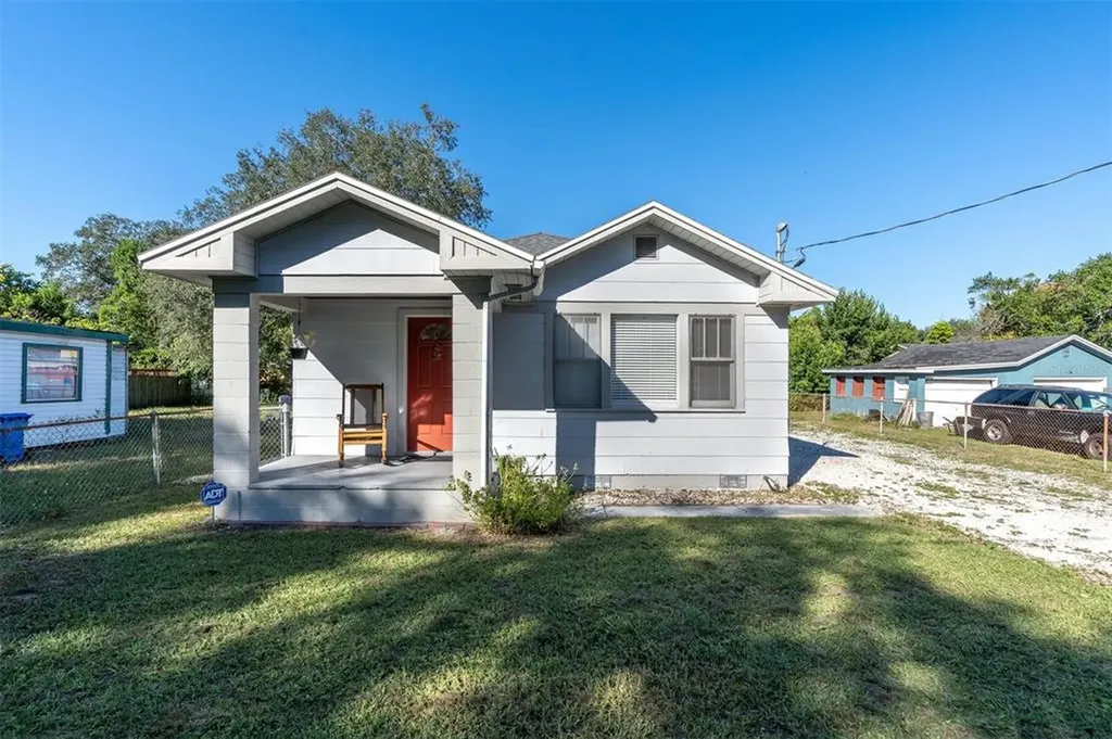 706 E 119th Avenue Tampa FL 33612