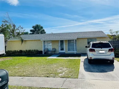 8234 Greenleaf Circle Tampa FL 33615