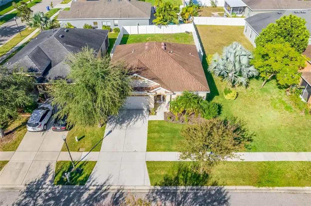906 Parker Den Drive Ruskin FL 33570