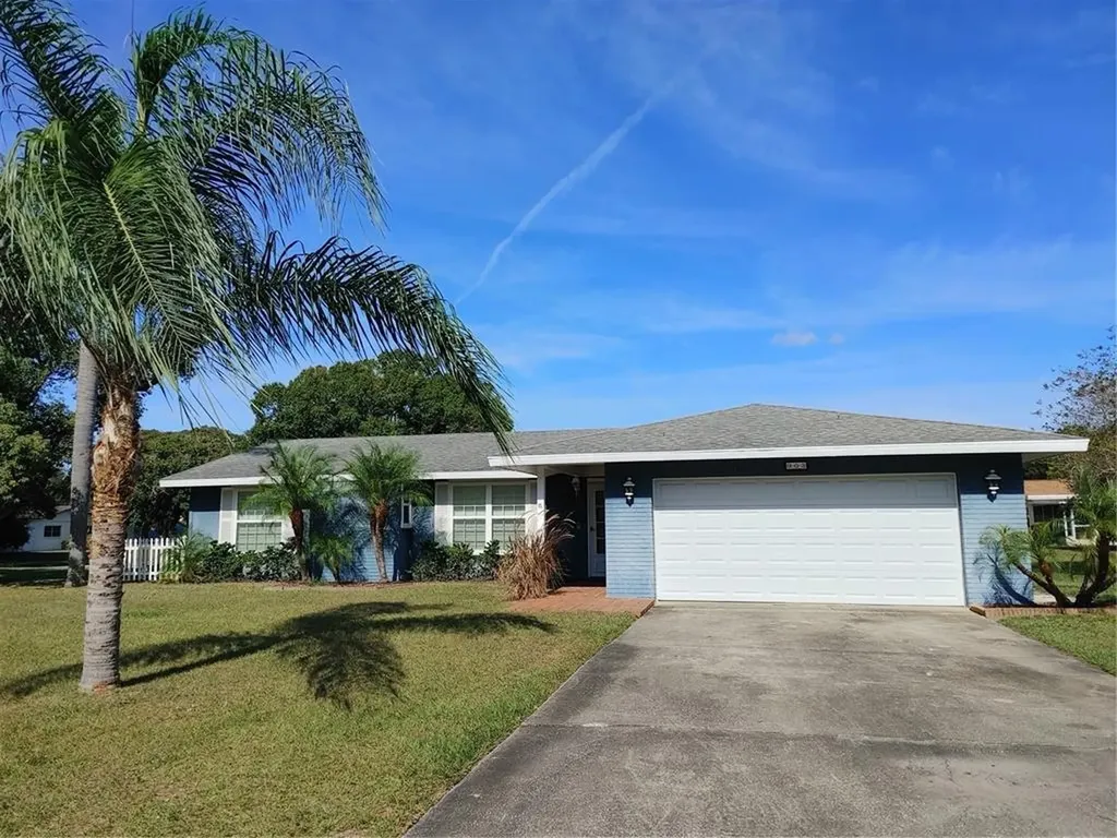 903 Southern Pine Lane Sarasota FL 34243