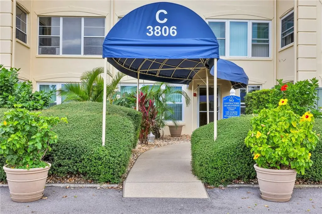 3806 Gulf Of Mexico Drive Drive Longboat Key FL 34228