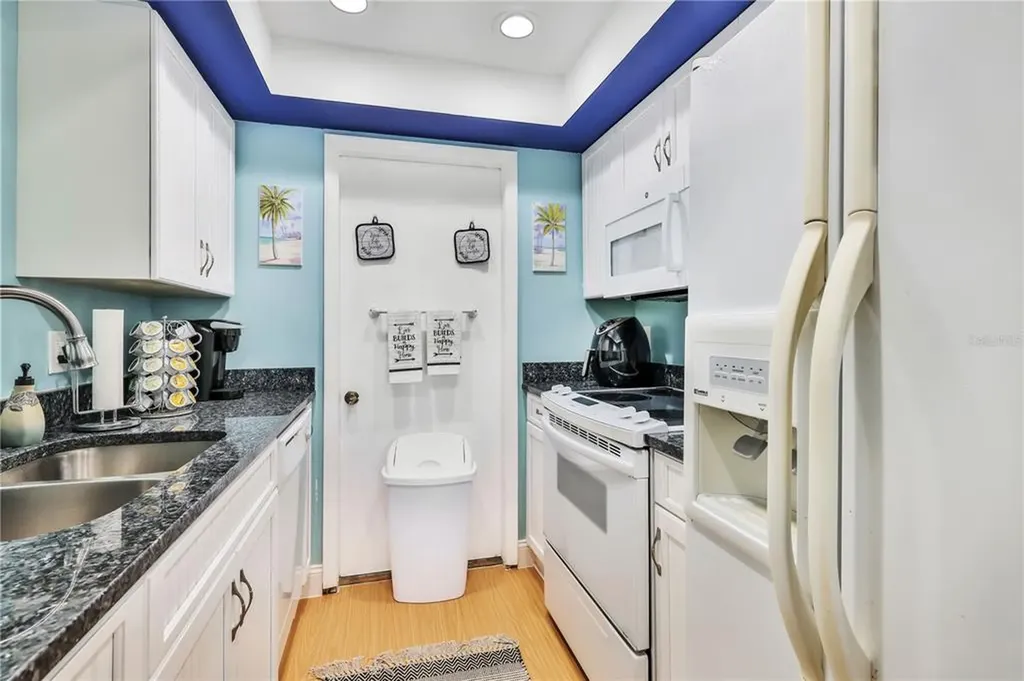 3806 Gulf Of Mexico Drive Drive Longboat Key FL 34228