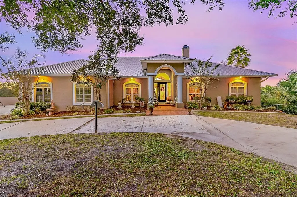 1145 S Lake Starr Boulevard Lake Wales FL 33898