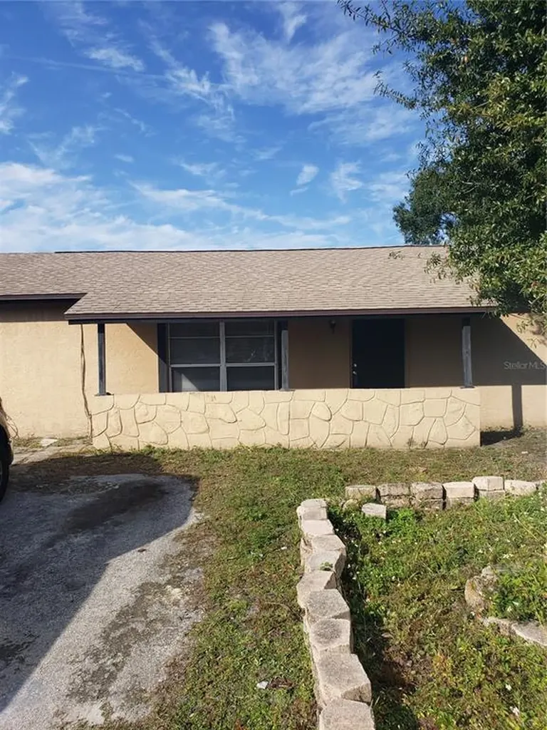 8909 Bell Crest Court Tampa FL 33634