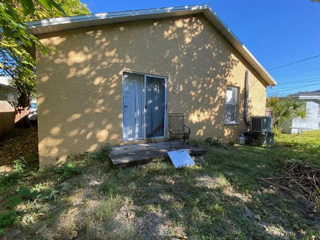 1734 14th Avenue S St Petersburg FL 33712