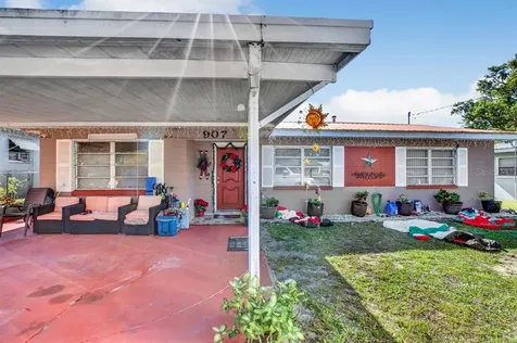 907 W Pleasant Street Avon Park FL 33825