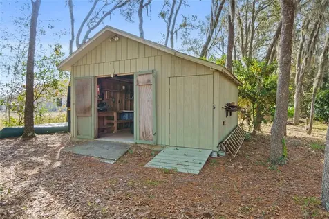 10455 Woodland Waters Boulevard Weeki Wachee FL 34613