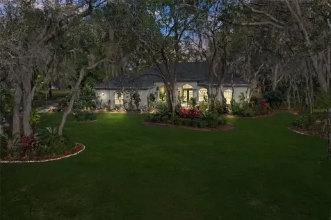 10455 Woodland Waters Boulevard Weeki Wachee FL 34613