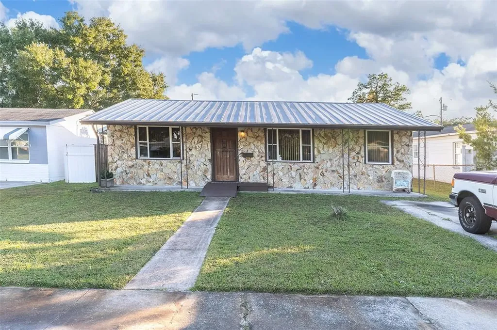450 92nd Avenue N St Petersburg FL 33702