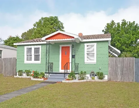 2535 14th Avenue N St Petersburg FL 33713