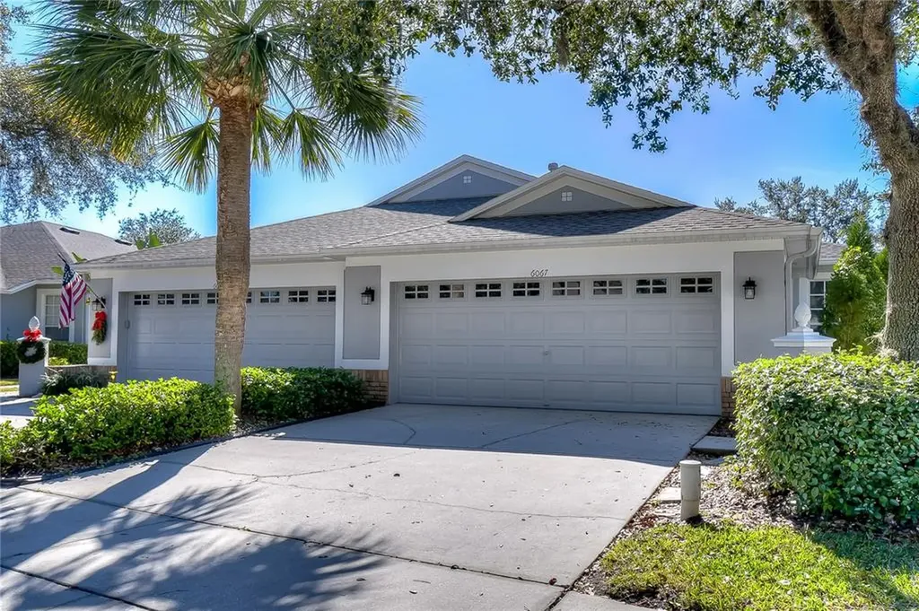 6067 Sandhill Ridge Drive Lithia FL 33547
