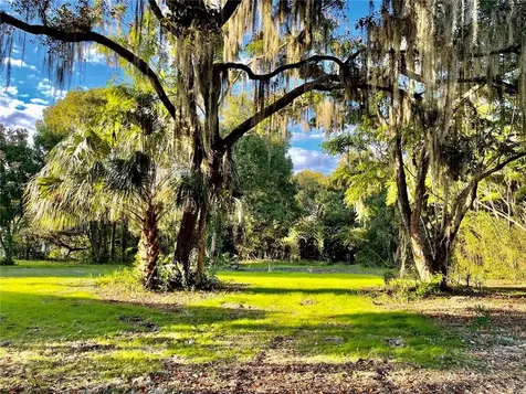 14350 SE 144th Avenue Weirsdale FL 32195