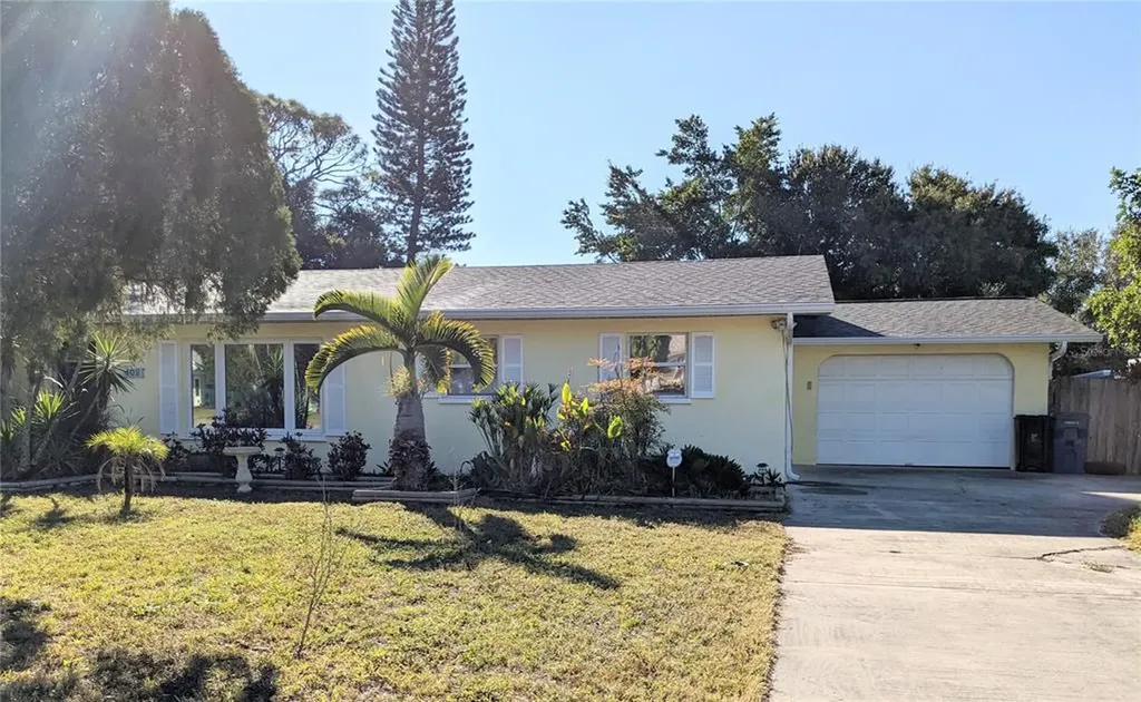 408 67th Avenue Drive W Bradenton FL 34207