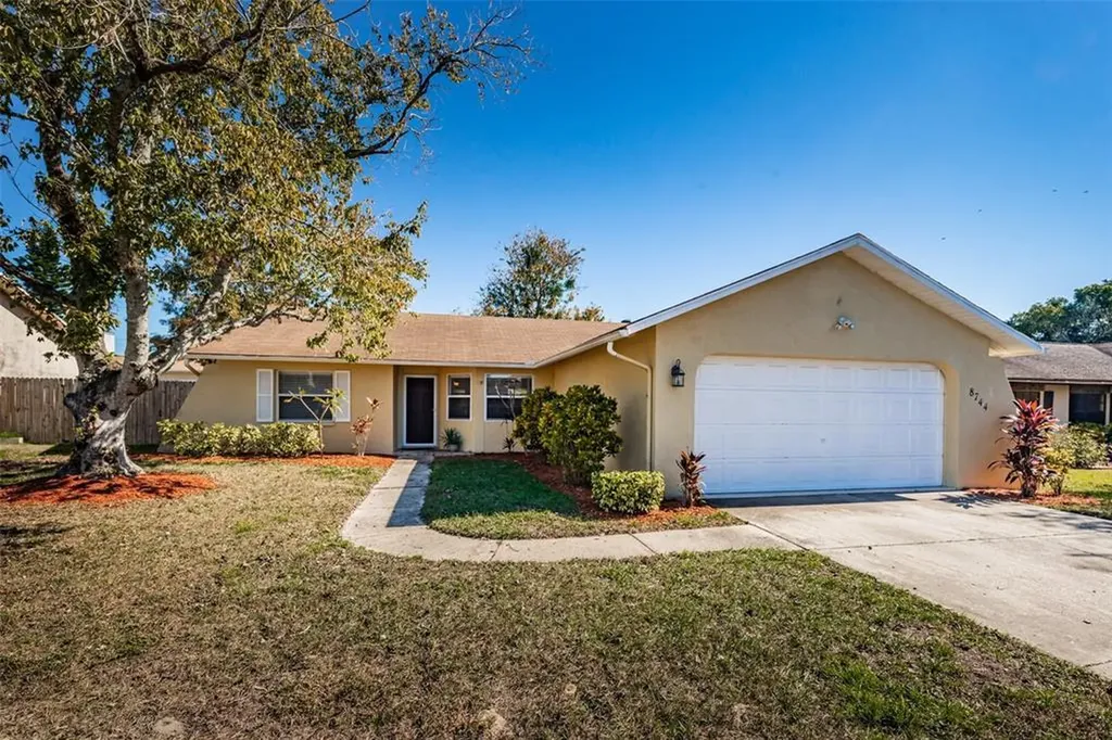 8744 Martinique Lane Port Richey FL 34668