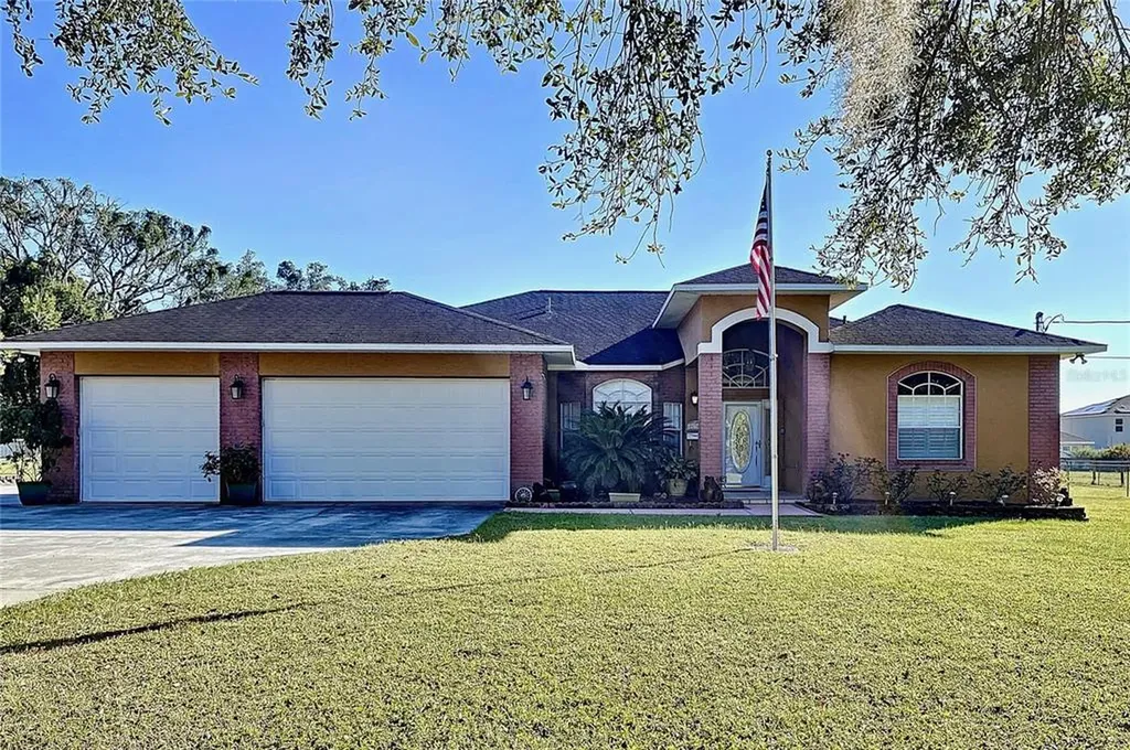 35944 Hillbrook Avenue Zephyrhills FL 33541