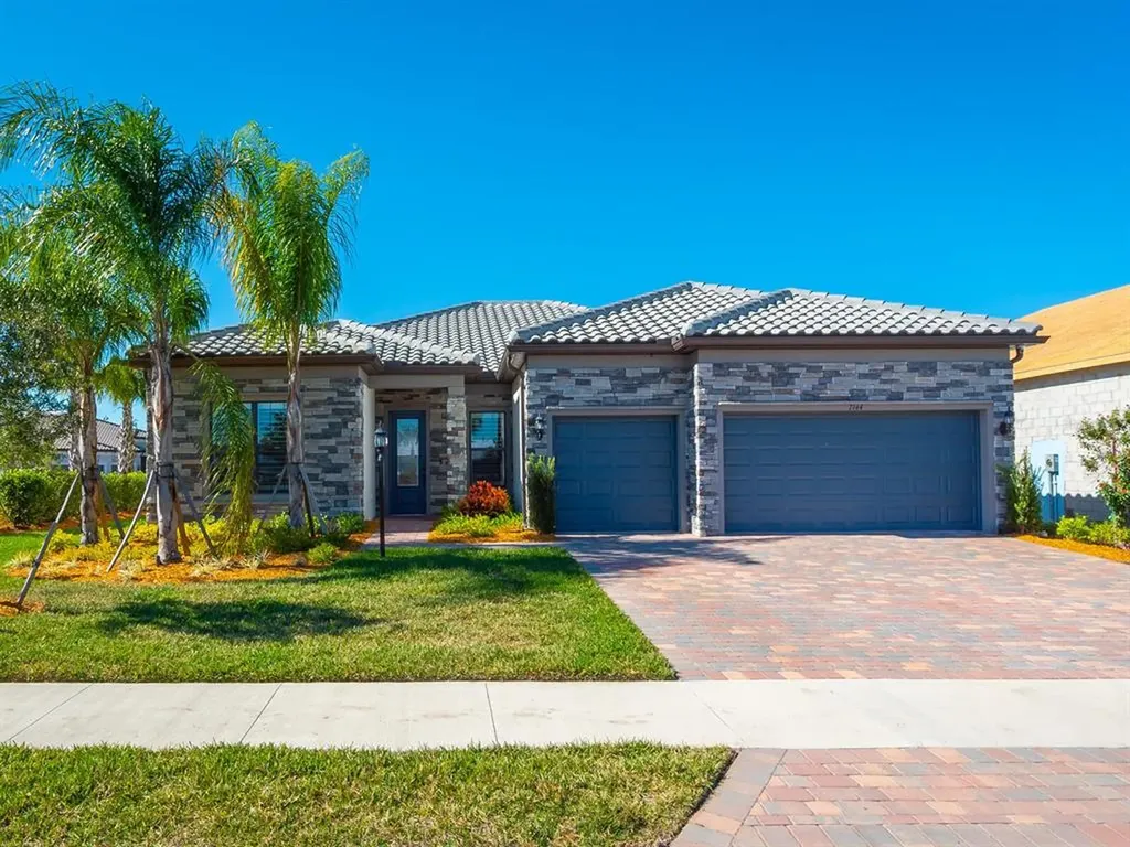 7144 Summerland Cove Bradenton FL 34202